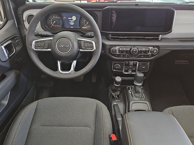 2025 Jeep Wrangler 4-Door Sahara - Photo 12