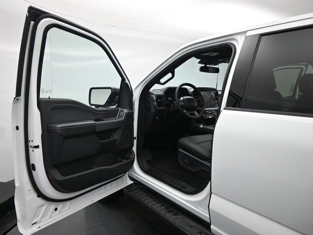 New 2026 White Ford XLT image 8
