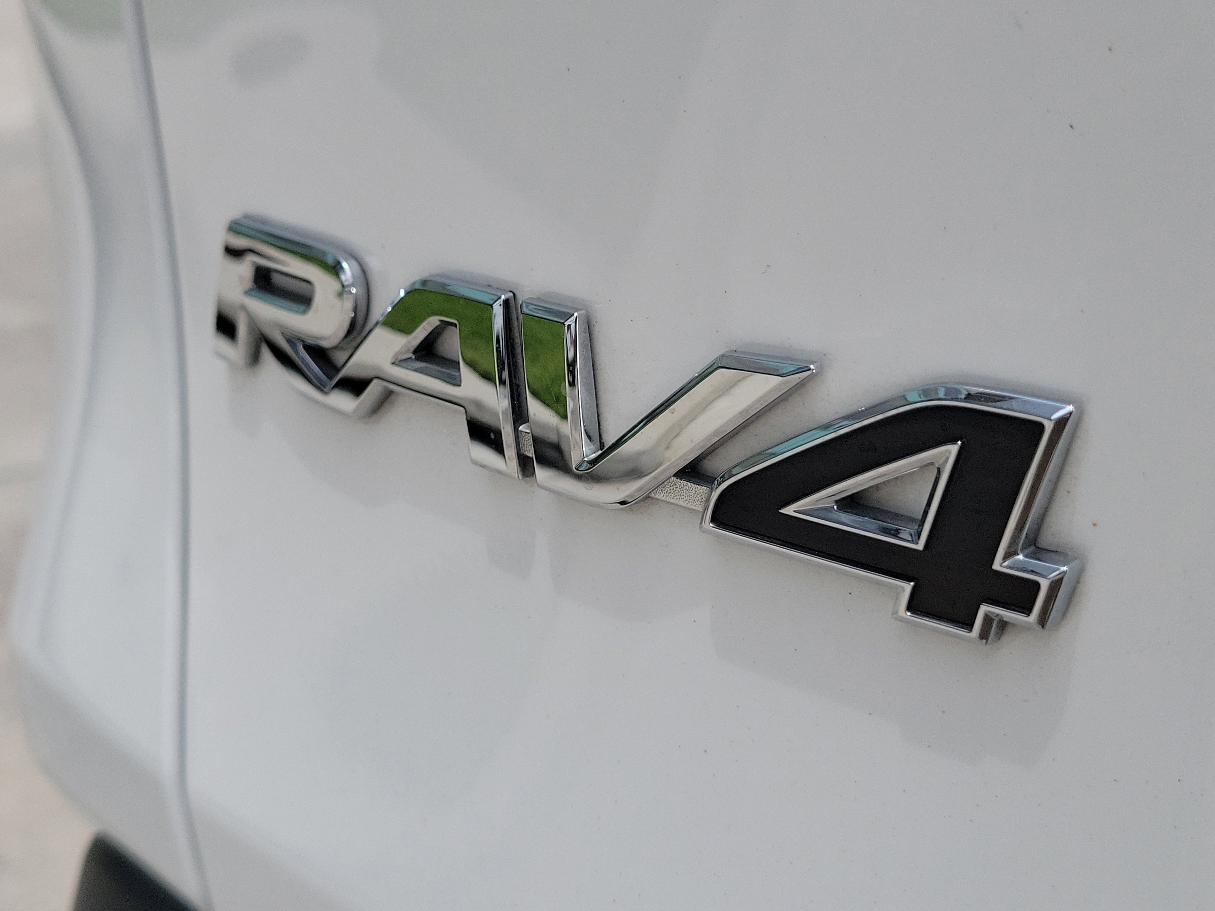 Used 2024 Ice Cap Toyota XLE image 11