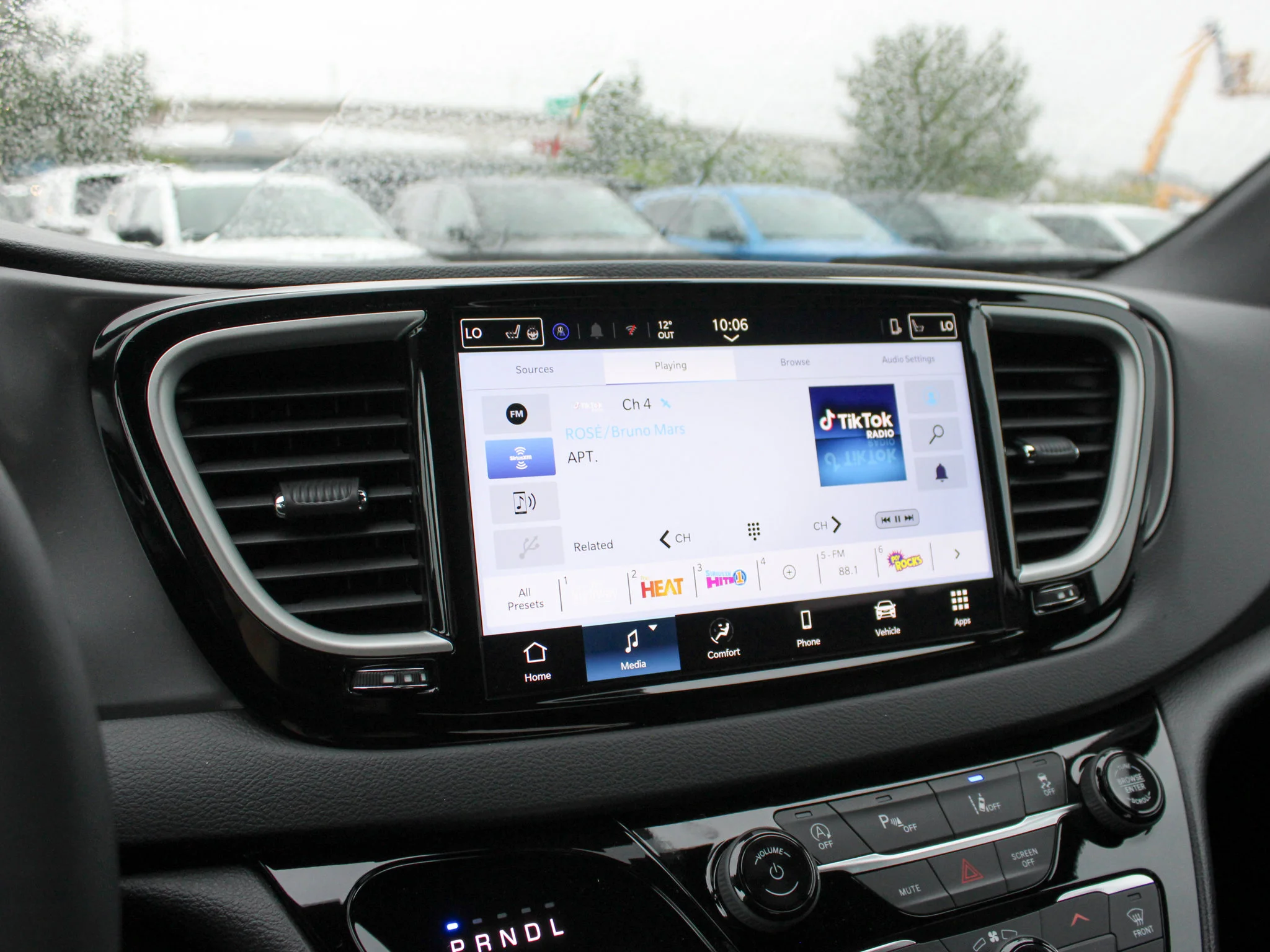 Used 2025 Black Chrysler SXT*, Heated Leather, Remote Start, Apple CarPlay image 19