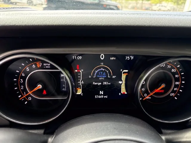 Used 2020 Sting-Gray Clearcoat Jeep Sahara image 19