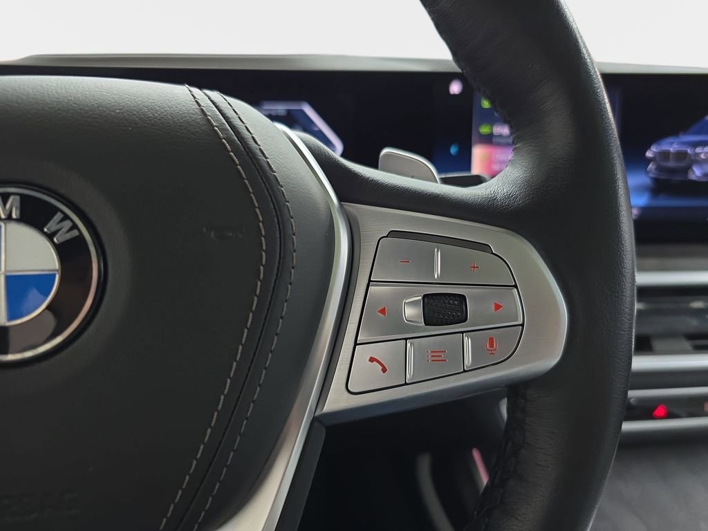 Used 2023 Skyscraper Grey Metallic BMW xDrive40i image 21