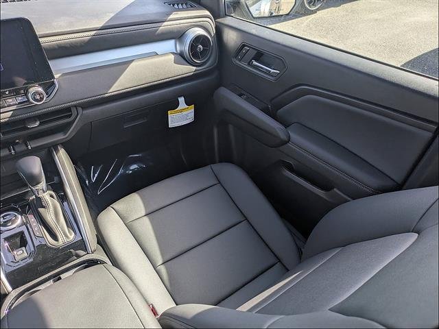 2026 Chevrolet Colorado LT - Photo 17