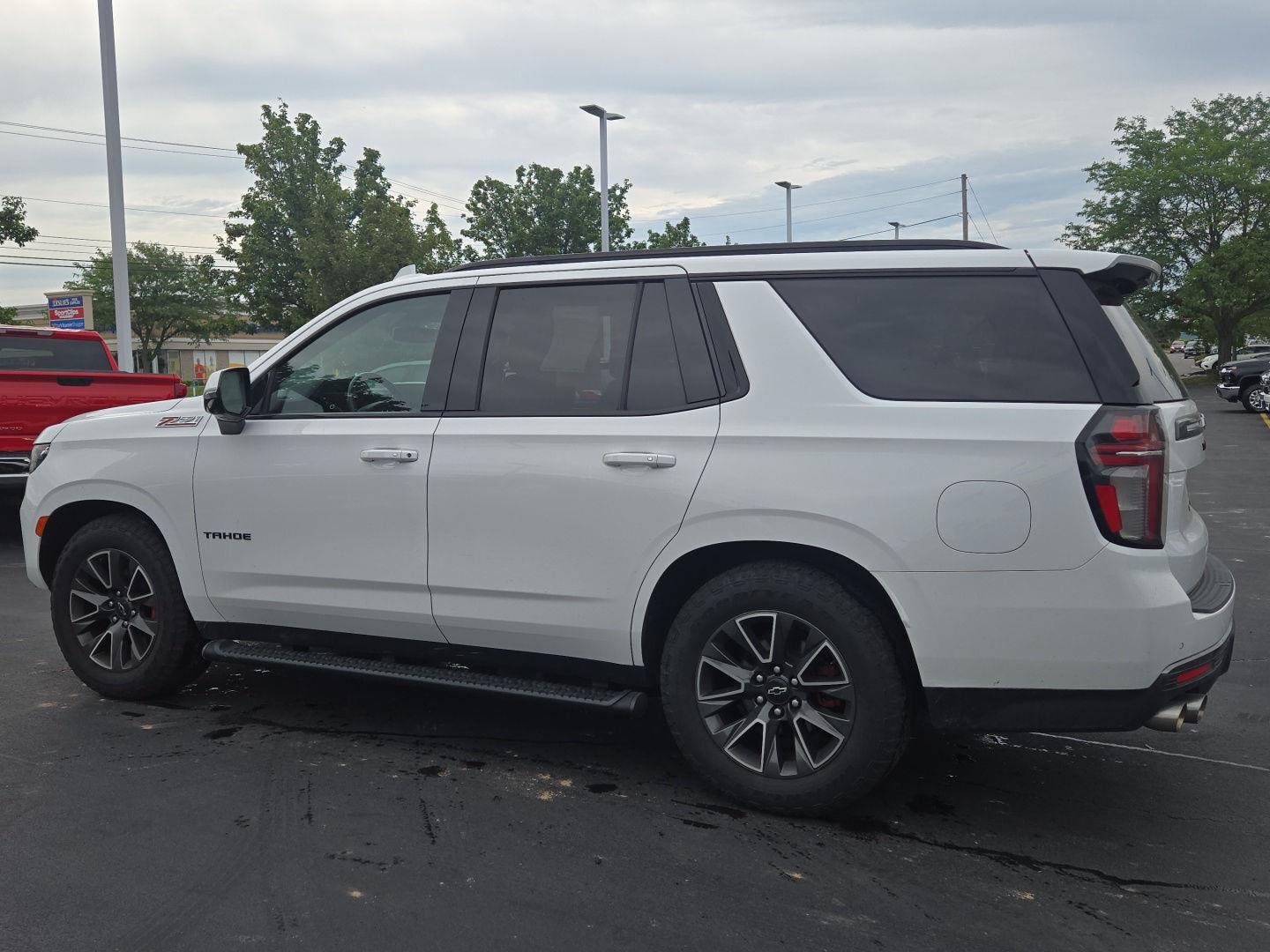 Used 2022 Summit White Chevrolet Z71 image 4