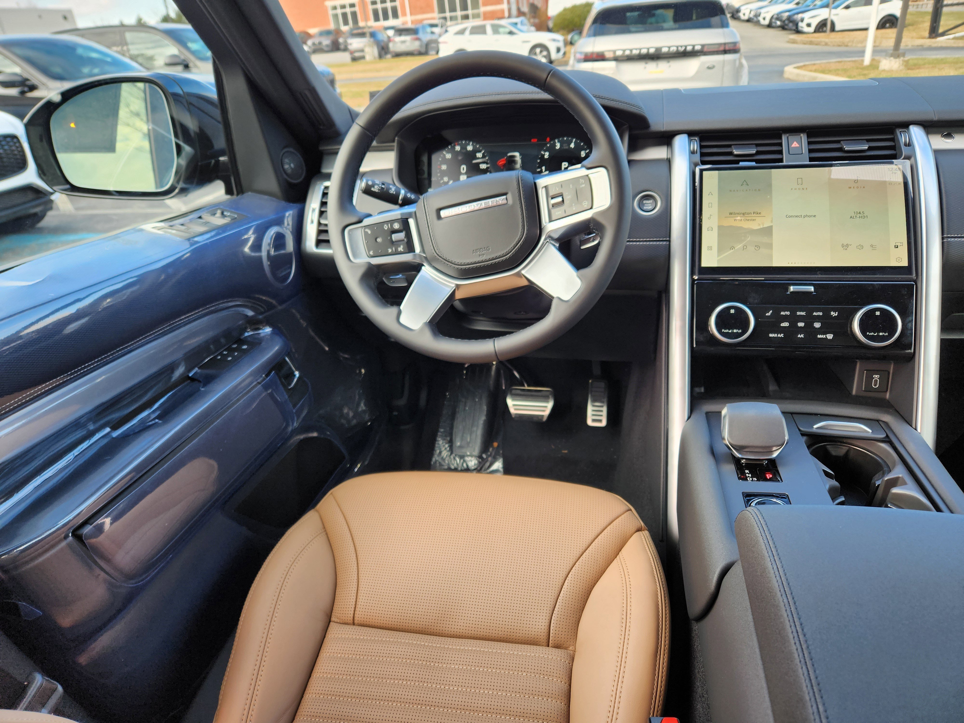 2026 Land Rover Discovery Gemini Edition - Photo 14