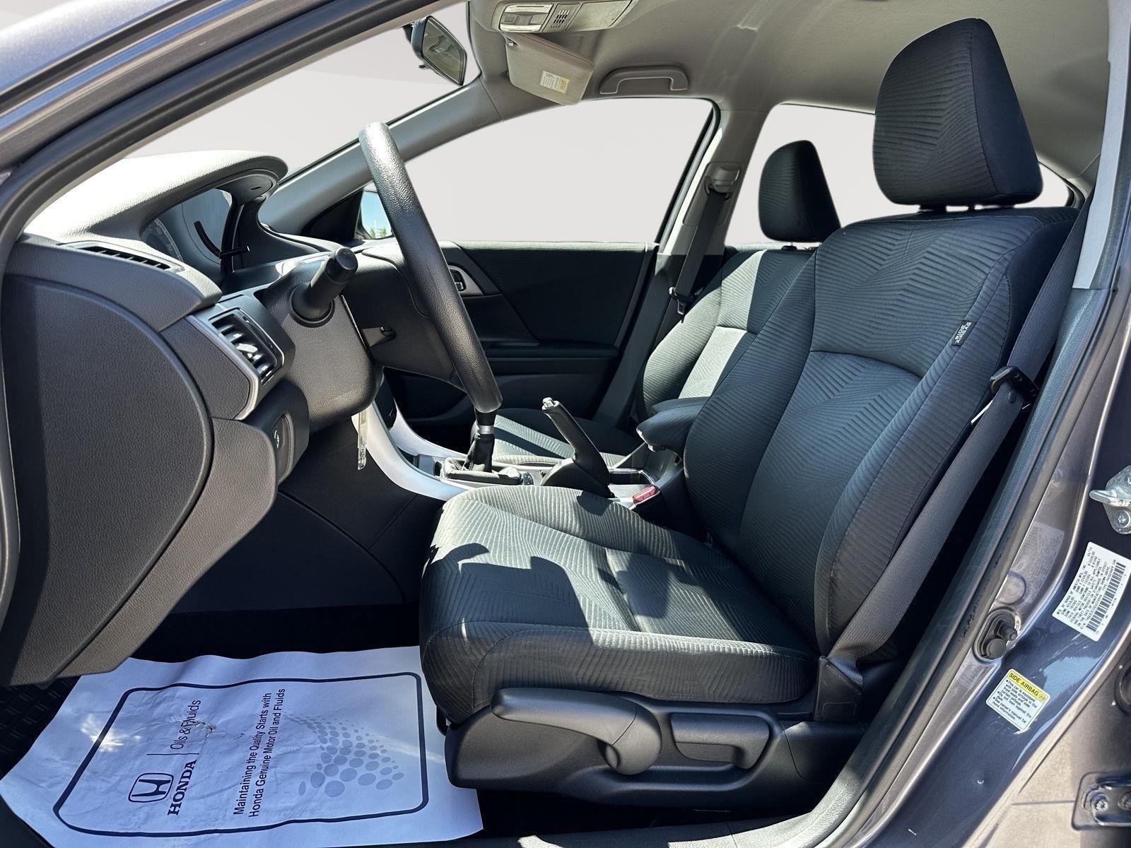 Used 2014 Modern Steel Metallic Honda LX image 7