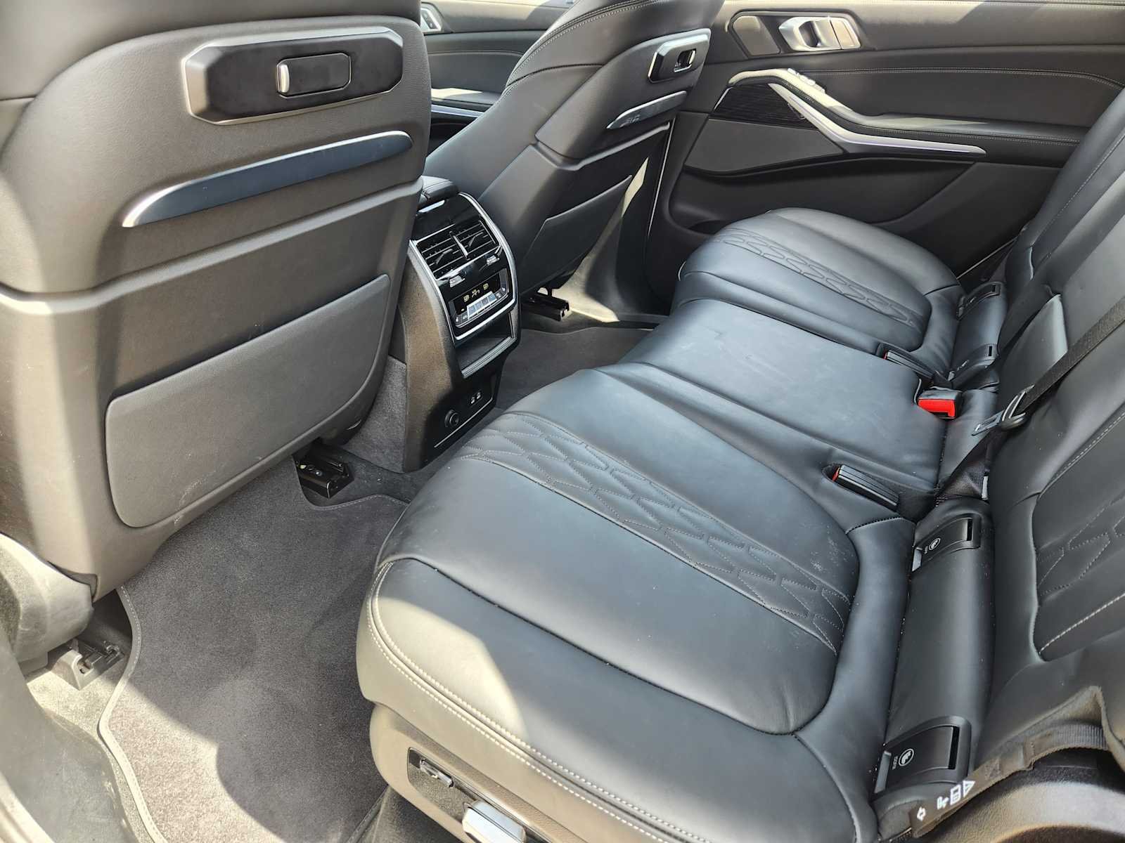 2025 BMW X7 M60i - Photo 21
