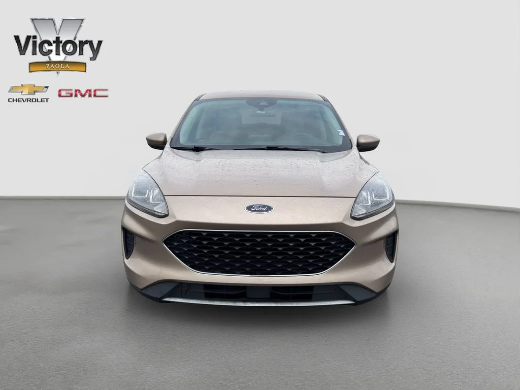 Used 2020 Ford Escape SE with VIN 1FMCU0G69LUB77277 for sale in Kansas City