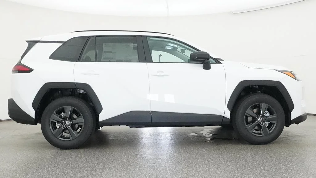 New 2026 Ice Cap Toyota LE image 13