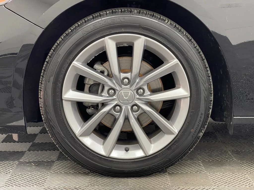 Used 2021 Crystal Black Pearl Honda LX image 12