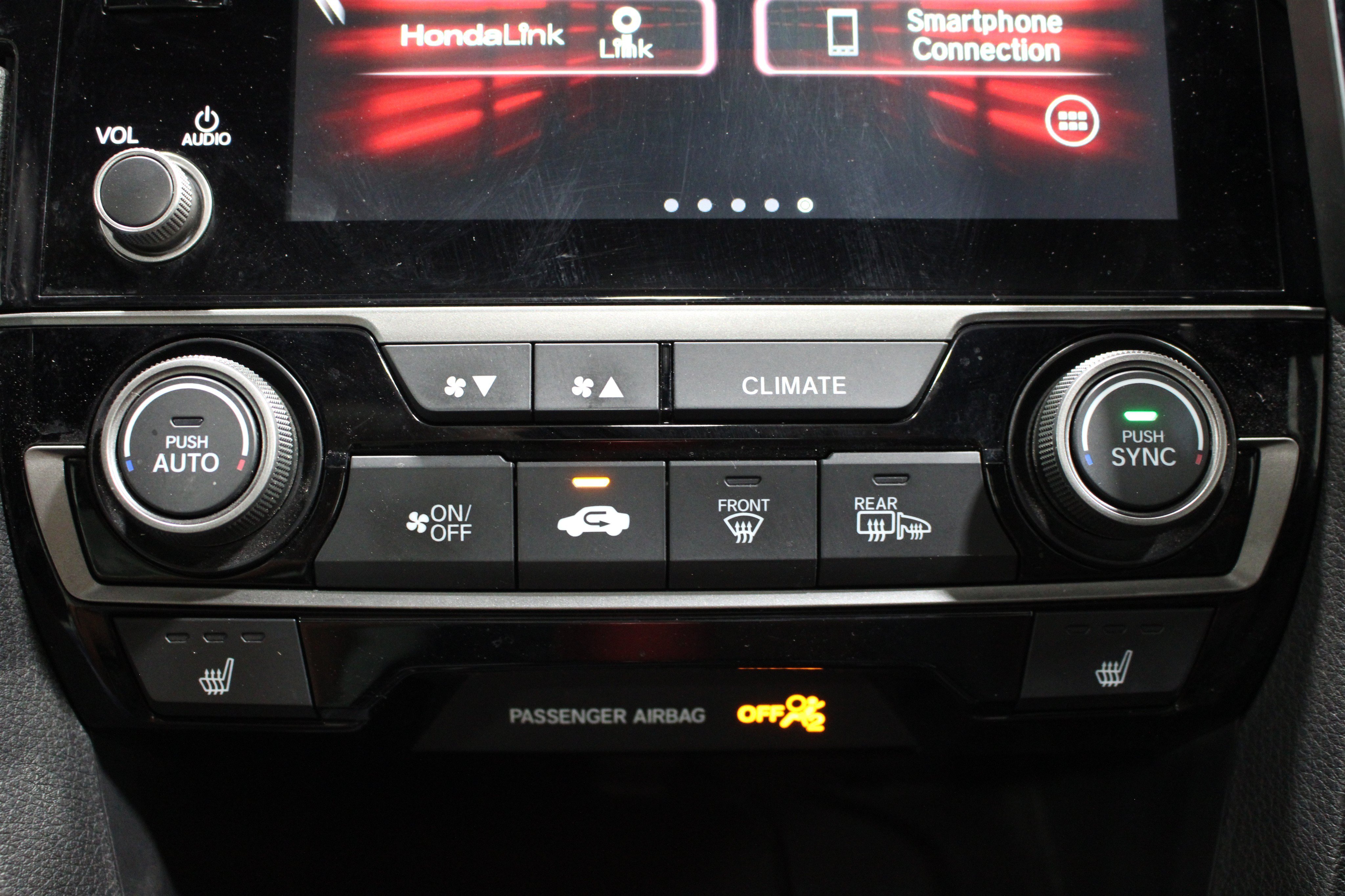 Used 2020 Platinum White Pearl Honda  image 18