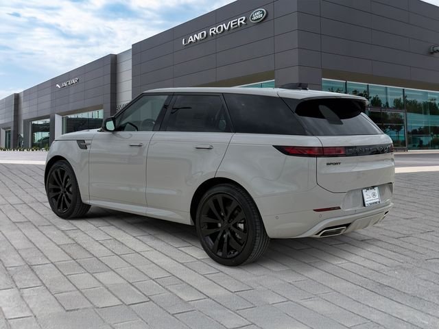 New 2026 Borasco Grey Land Rover Dynamic SE image 3