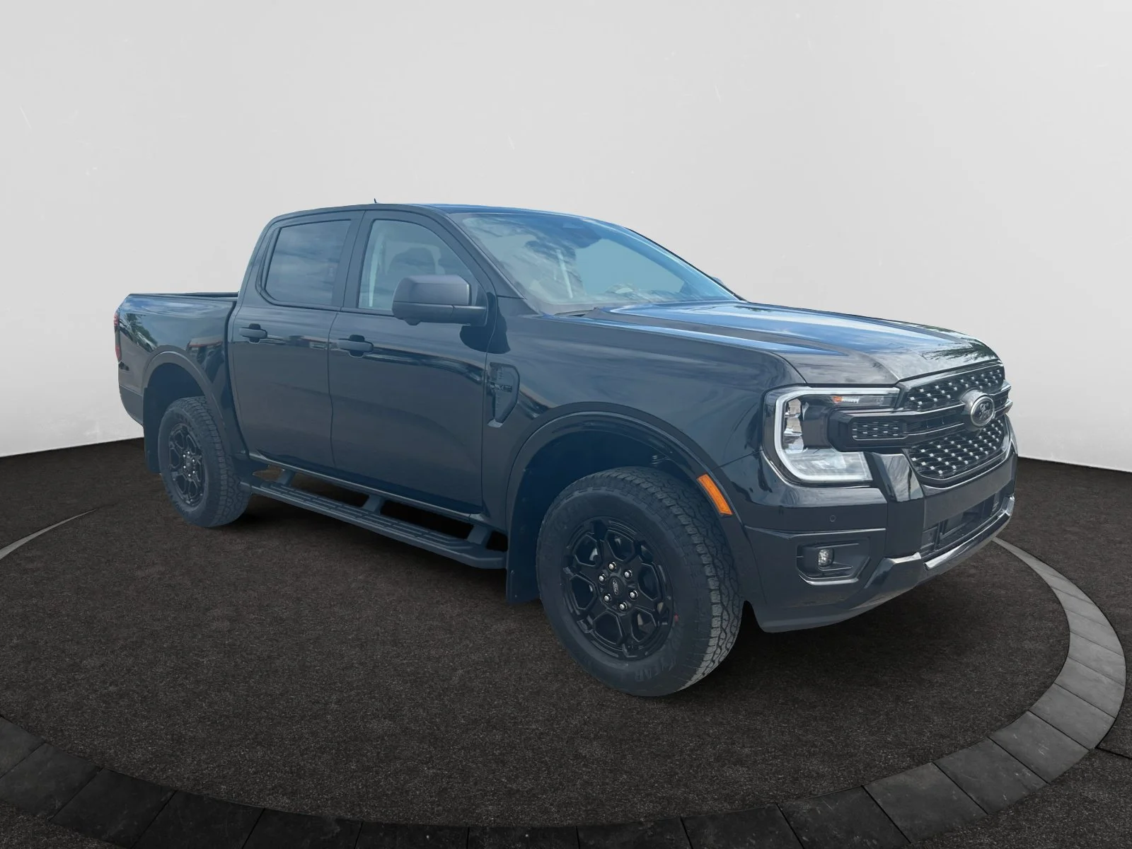 New 2026 Shadow Black Ford XLT image 7