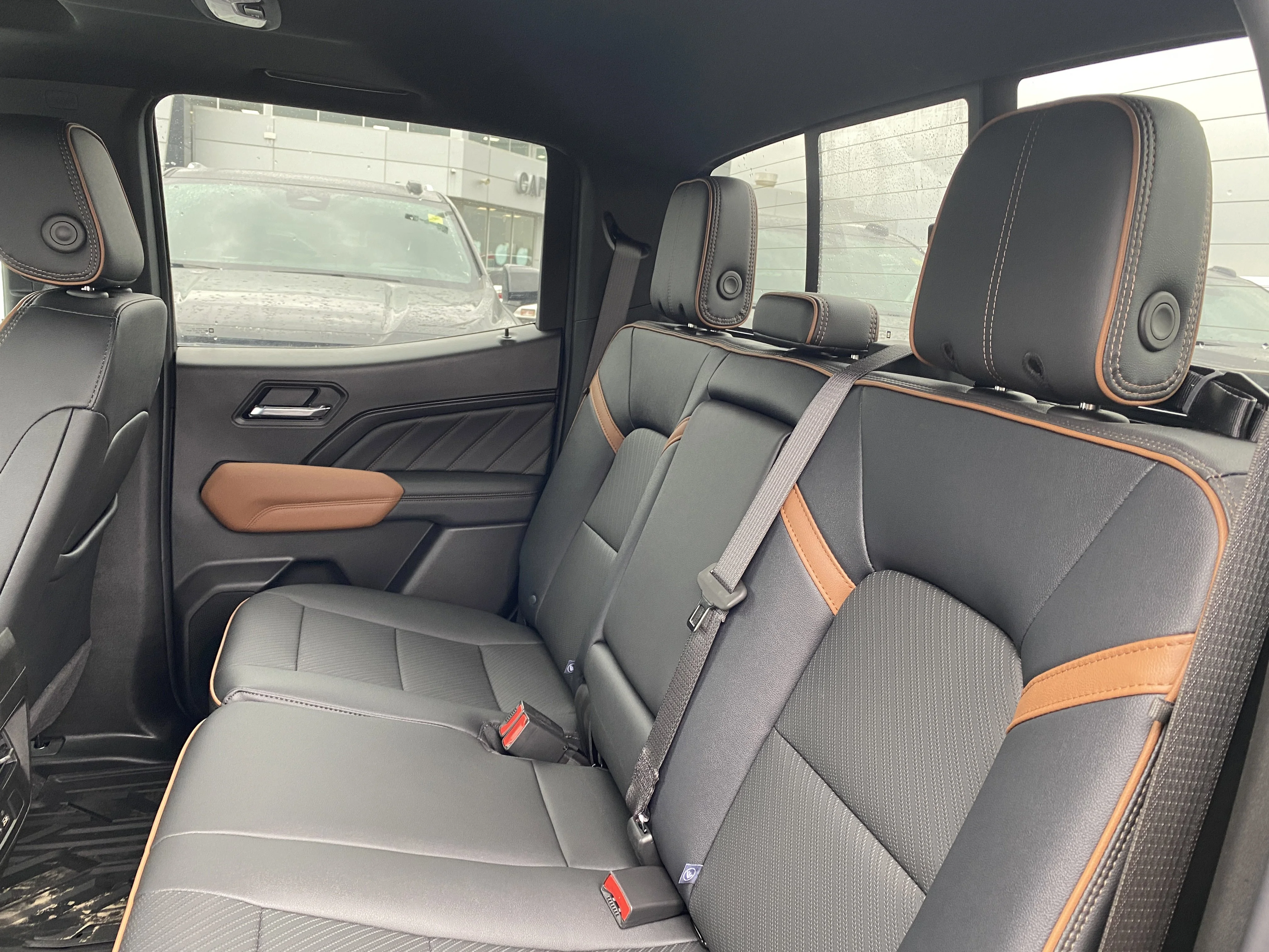 New 2026 ONYX BLACK GMC 4WD AT4 image 28