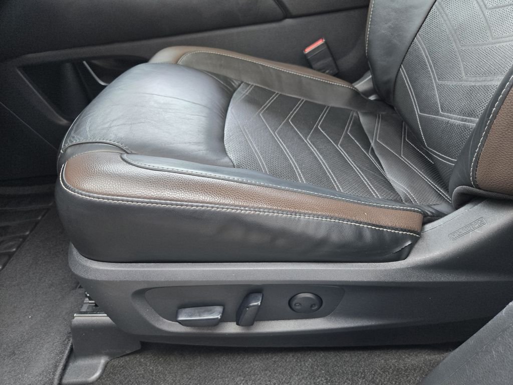 2023 Nissan Pathfinder Platinum - Photo 16