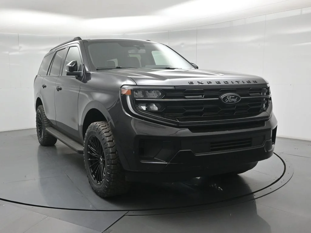 New 2026 Dark Matter Gray Metallic Ford Platinum image 22