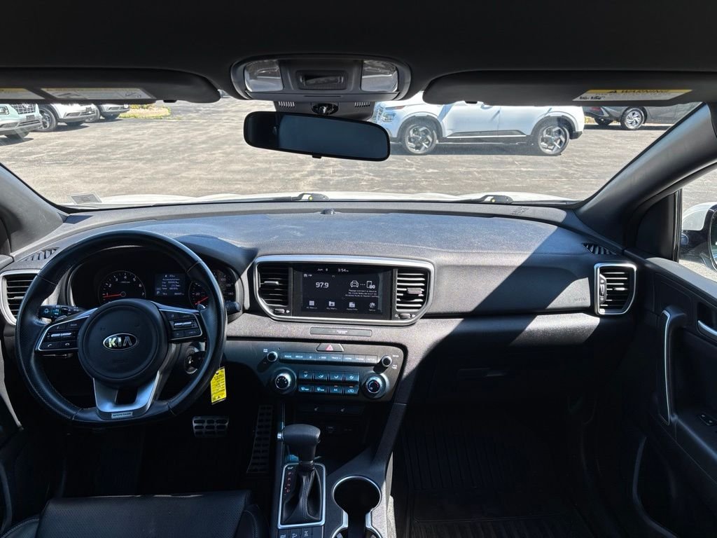 Used 2020 White Kia S image 17