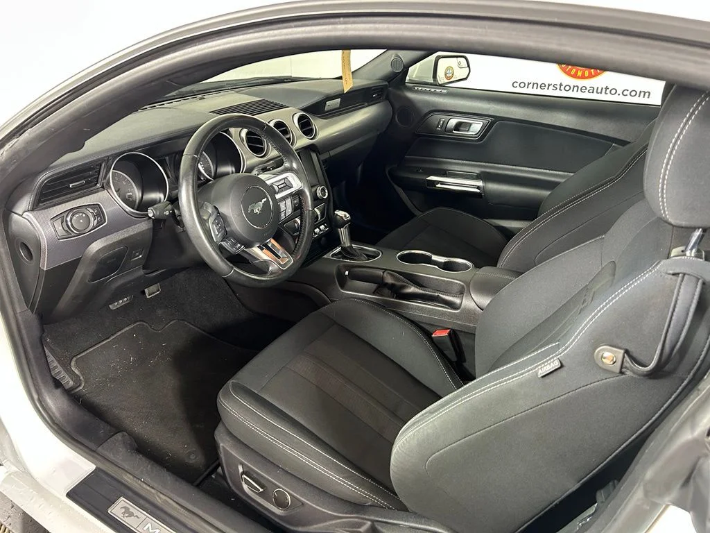 Used 2019 White Ford GT image 7