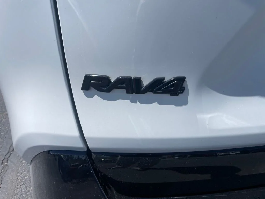 Used 2023 Midnight Black Metallic Toyota XSE image 5