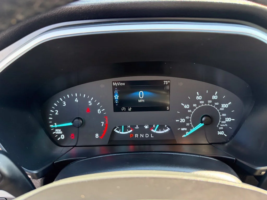 Used 2022 Blue Ford SE image 27