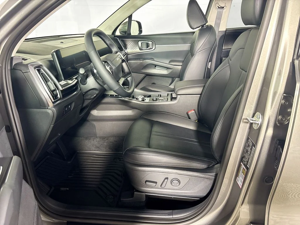 New 2026 Volcanic Sand Kia EX image 11