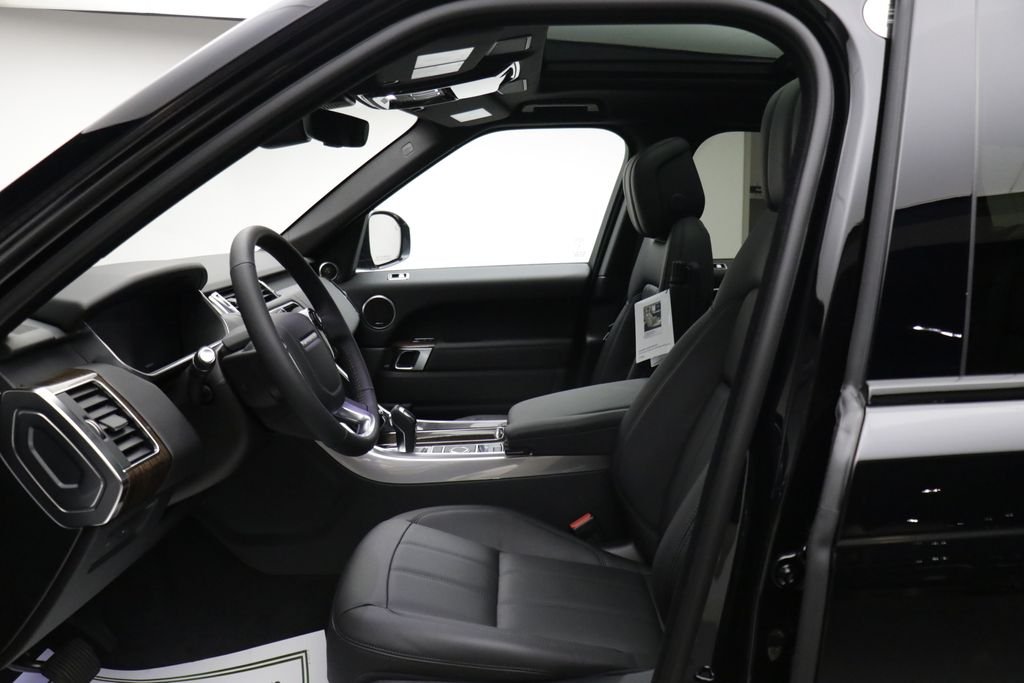 Used 2020  Land Rover HSE image 17