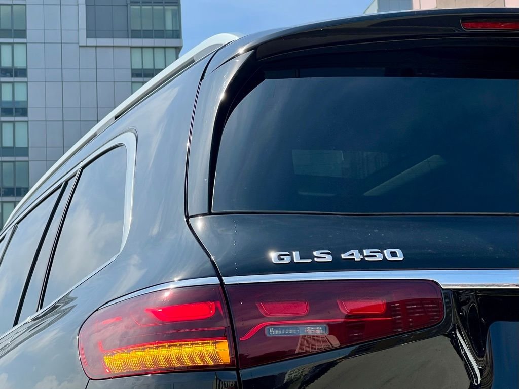 Certified Used 2026 Black Mercedes-Benz GLS 450 image 8