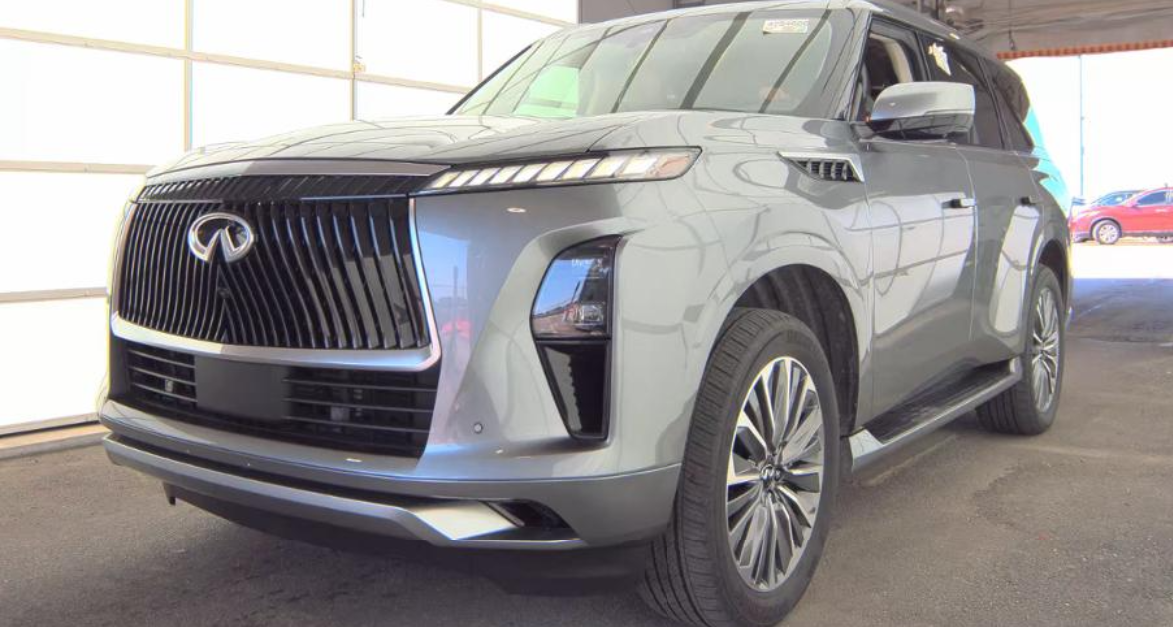 2025 INFINITI QX80 Sensory 4WD's photo