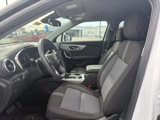 Used 2024 White Chevrolet LT image 2