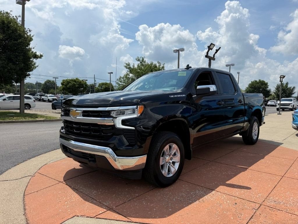 Used 2026 Black Chevrolet LT image 3