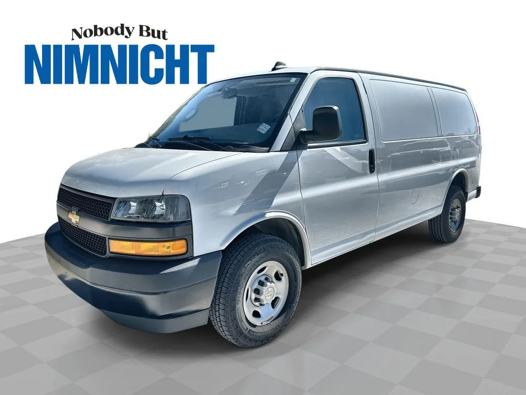 2023 Chevrolet Express 2500 Work Van HD's photo