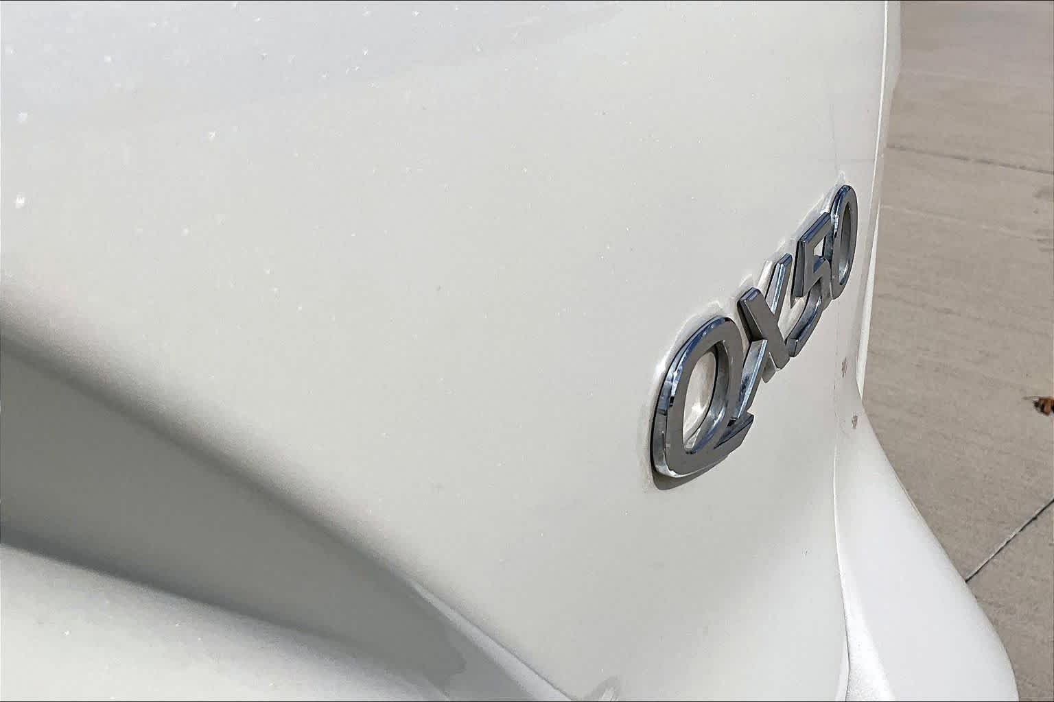 Used 2022 Majestic White INFINITI ESSENTIAL image 28