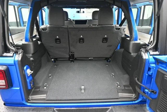 New 2026 Hydro Blue Pearl-Coat Exterior Paint Jeep Sport image 24