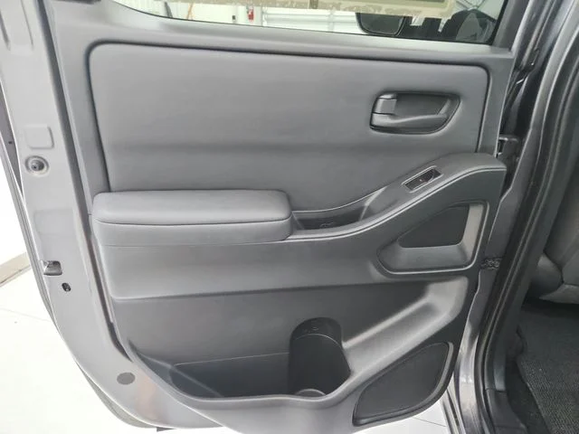 Used 2022 Gray Nissan S image 31