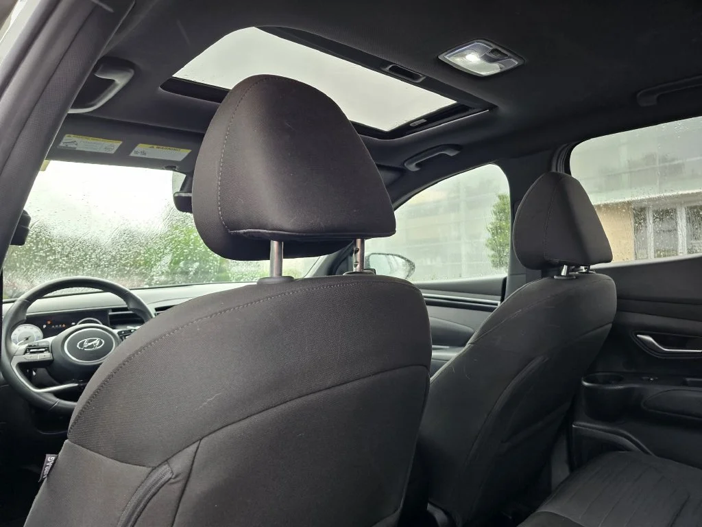 Used 2022 Green Hyundai SEL Premium image 17