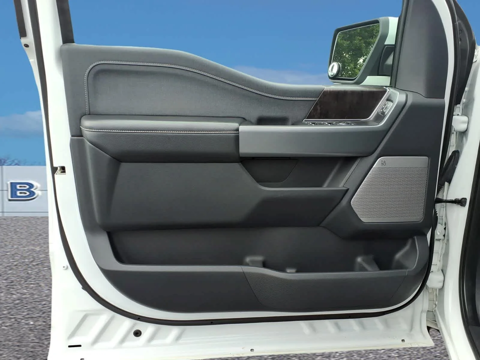 Used 2021 Oxford White Ford LARIAT image 11