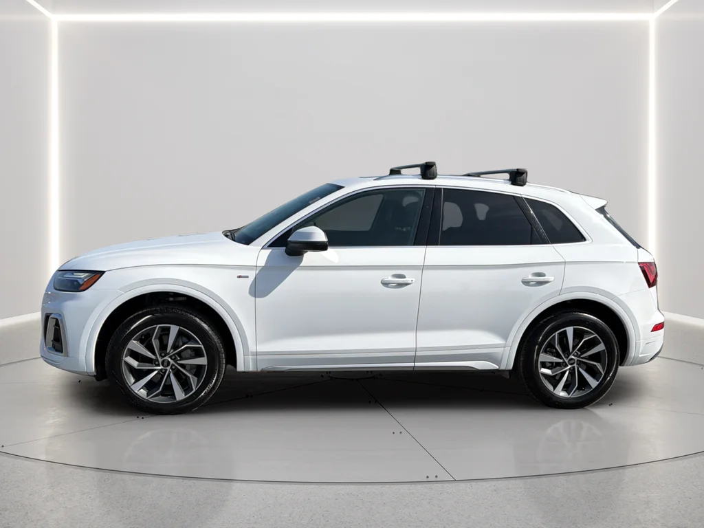 Used 2024  Audi 45 S line Premium image 6