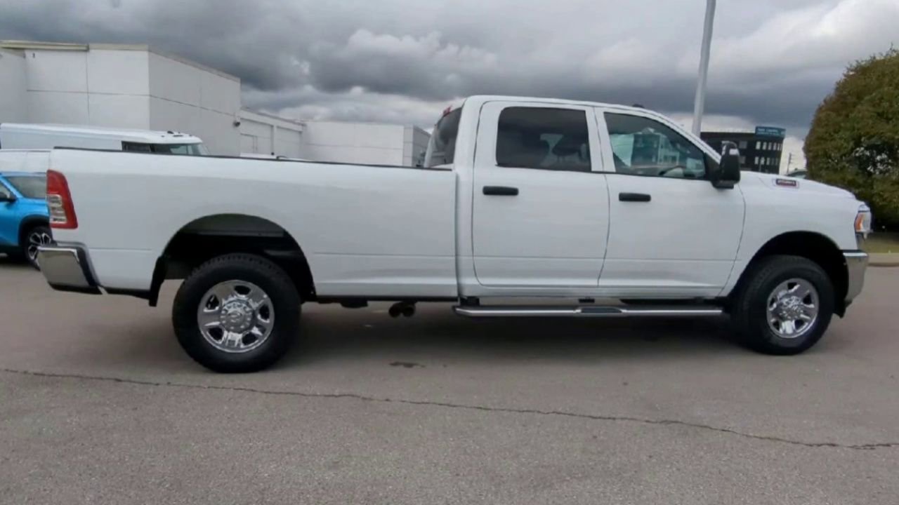 2024 Ram 2500 Tradesman photo 2