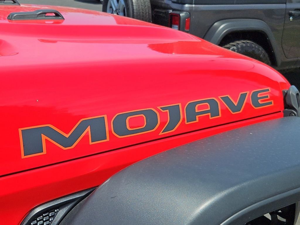 Used 2022 Firecracker Red Clearcoat Jeep Mojave image 26