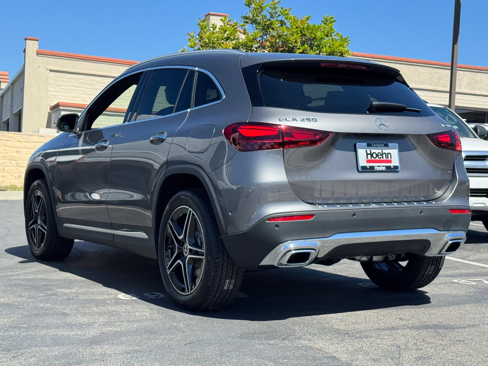 New 2026 Mountain Grey Metallic Mercedes-Benz GLA 250 image 7