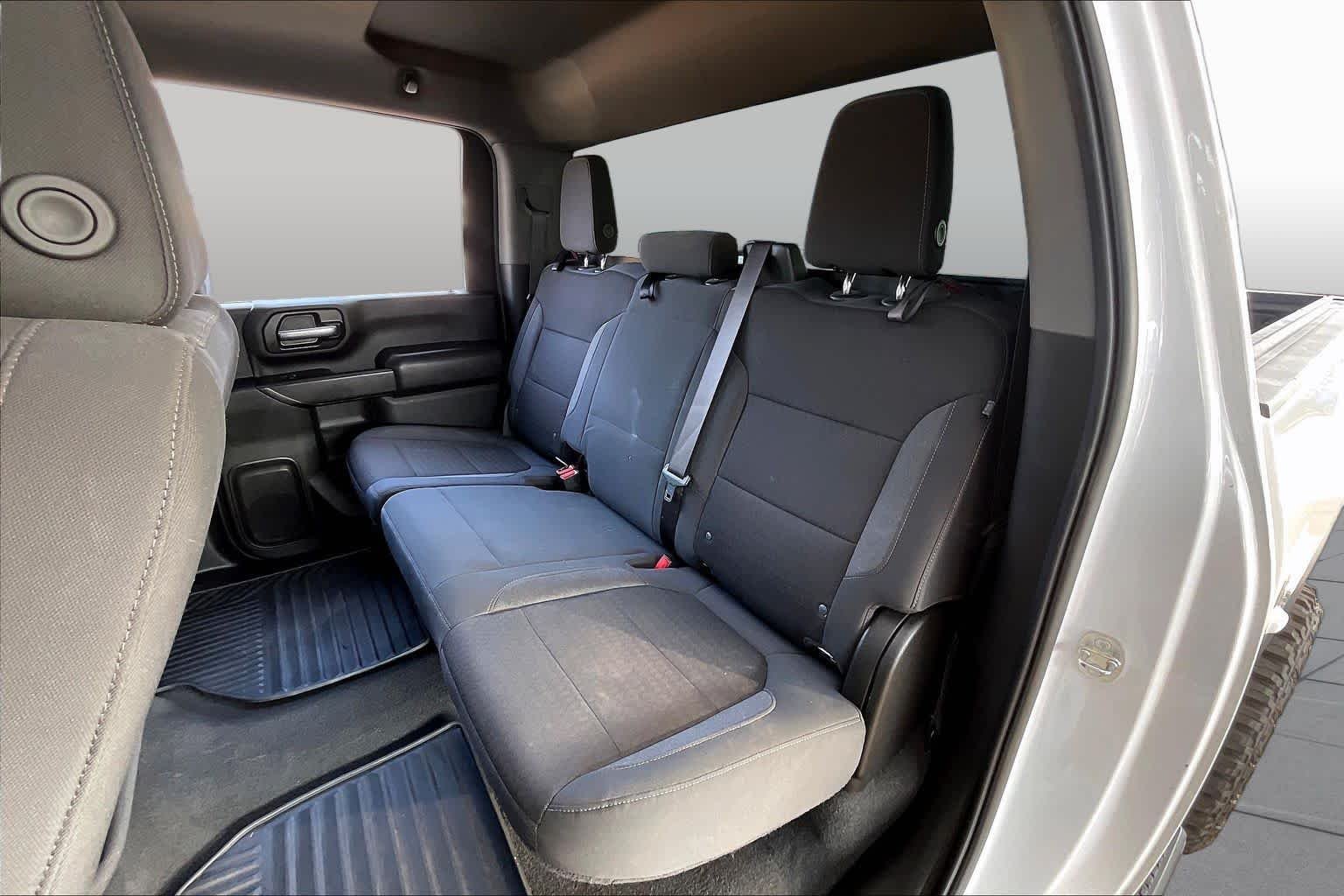 Used 2022 Summit White Chevrolet Custom image 19