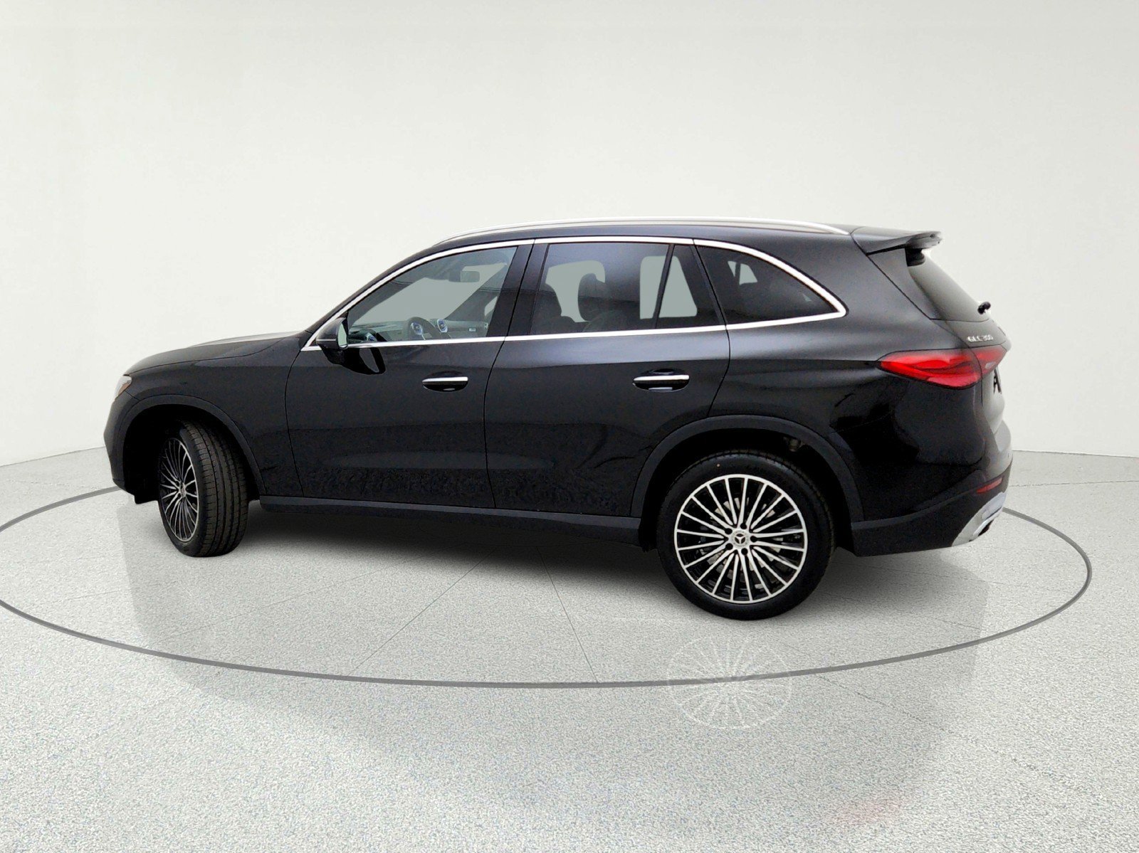 New 2026 Black Mercedes-Benz GLC 300 SUV image 25