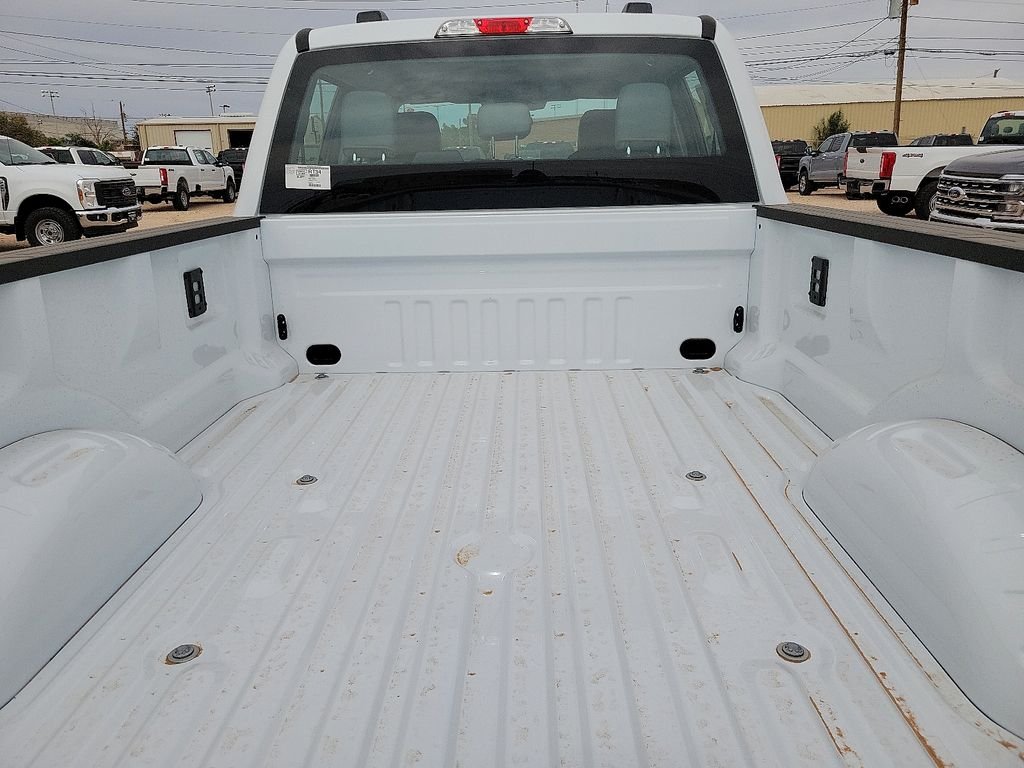 New 2026 Oxford White Ford F-250® XL image 15