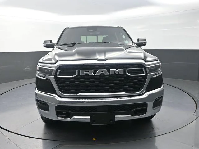 New 2027 Diamond Black Crystal Pearl-Coat Exterior Paint RAM Big Horn/Lone Star image 4