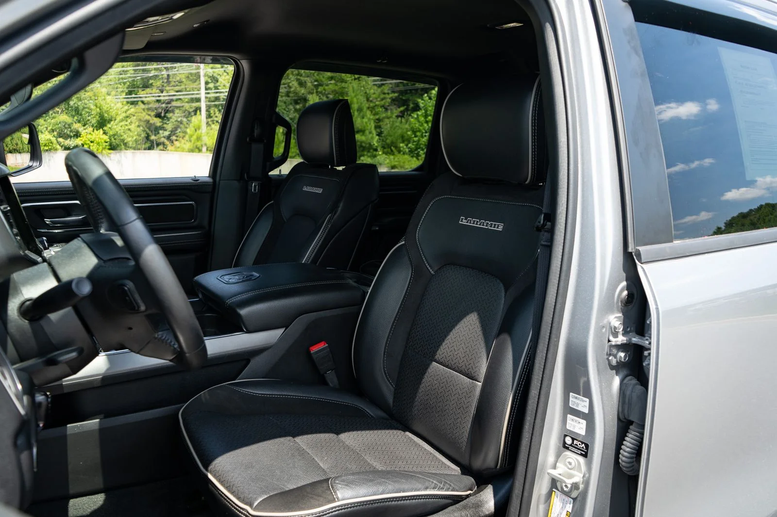 Used 2024 Silver Ram Laramie image 15