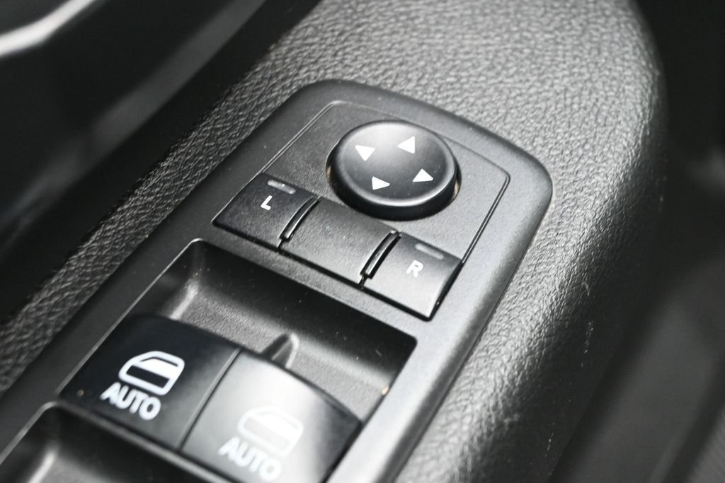 Used 2018 Gray Ram Tradesman image 12