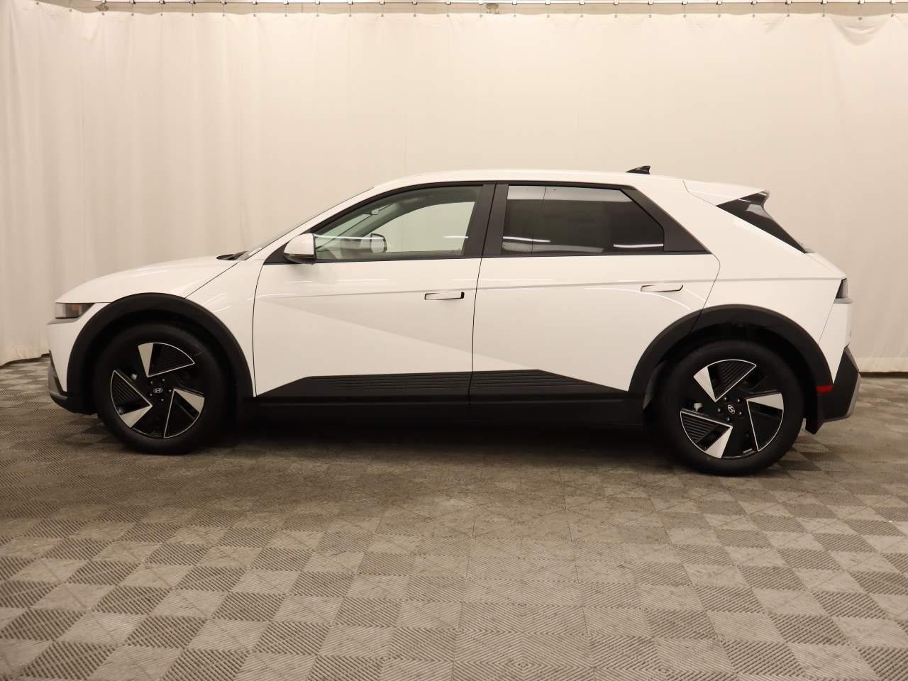 New 2026 Atlas White Hyundai SEL image 2
