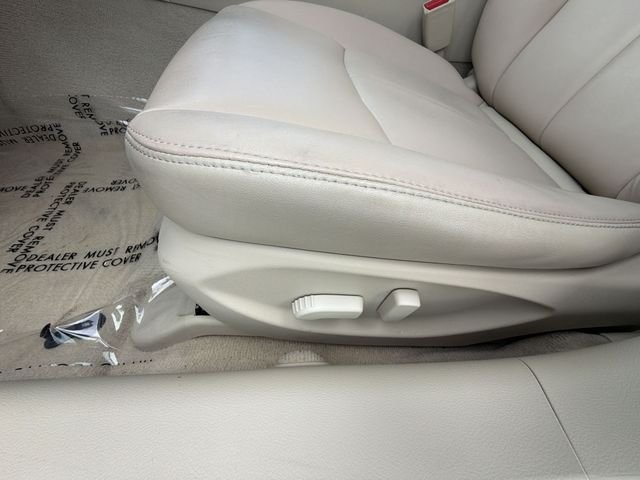 Used 2014 Red INFINITI Premium image 12