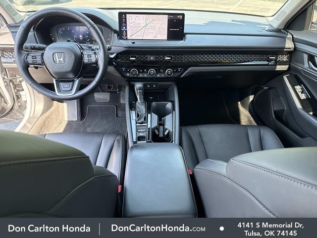 Used 2025 Urban Gray Pearl Honda Touring image 18