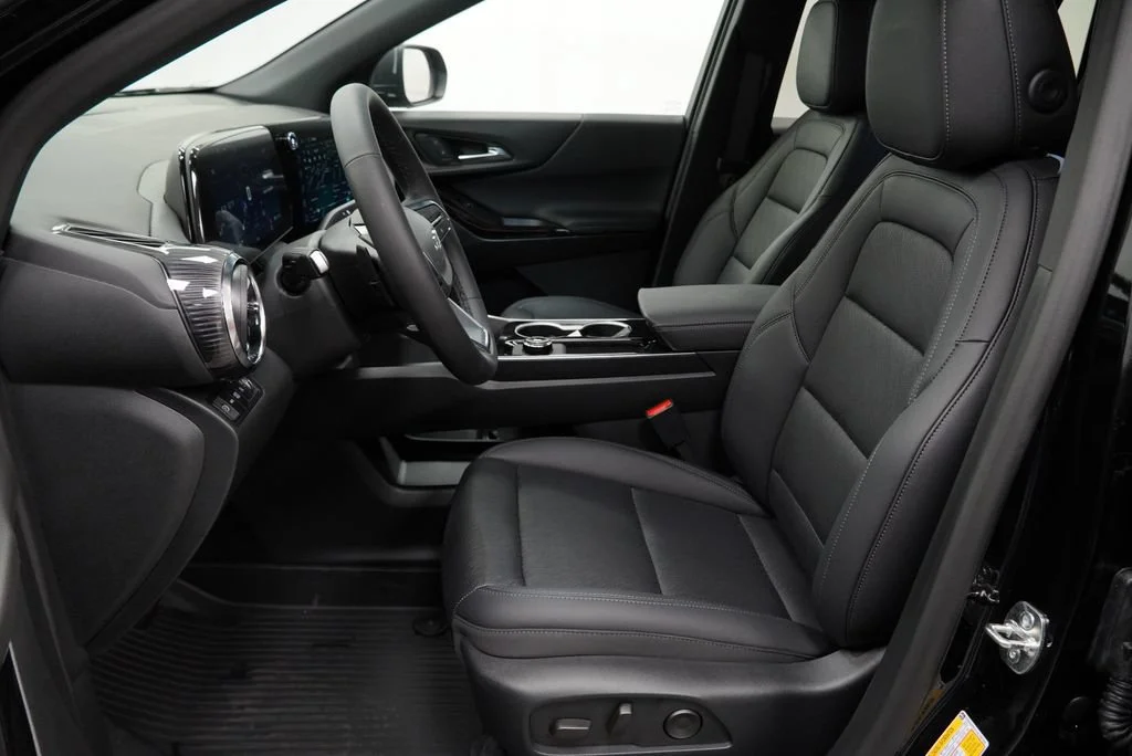 New 2027 Mosaic Black Metallic Chevrolet LT image 7